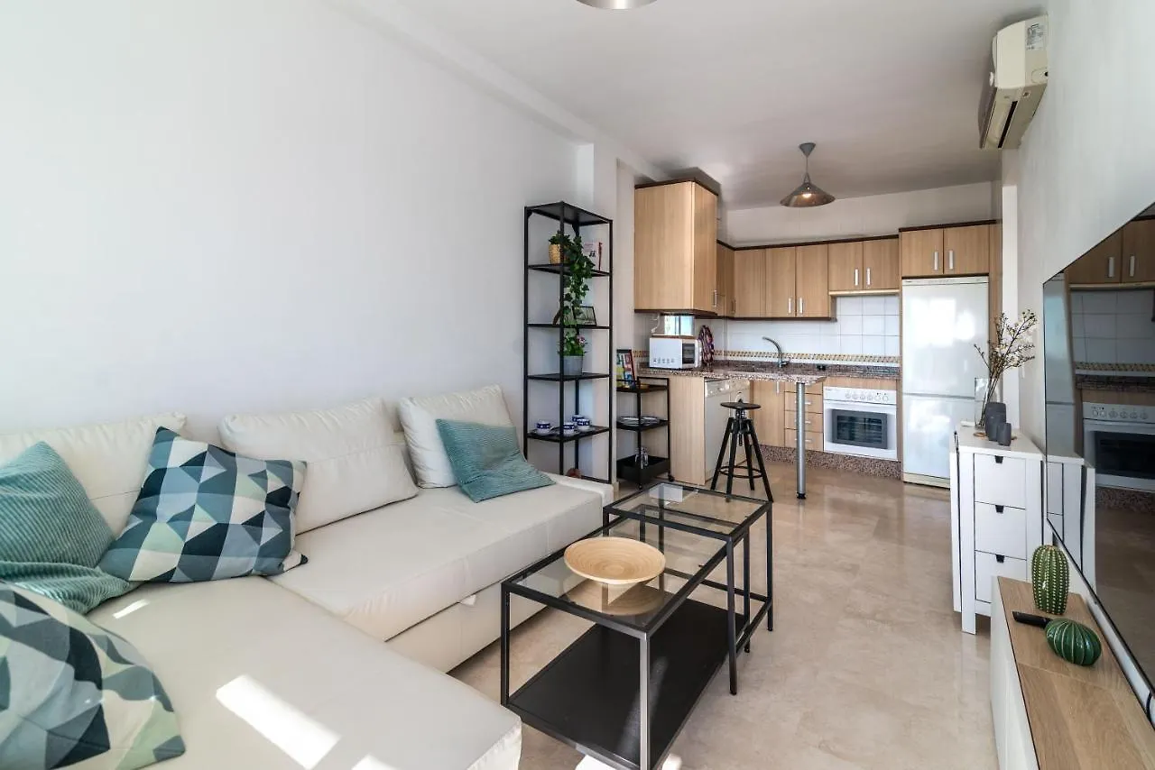 Apartment Seaviews 500M From The Beach Benalmadena
